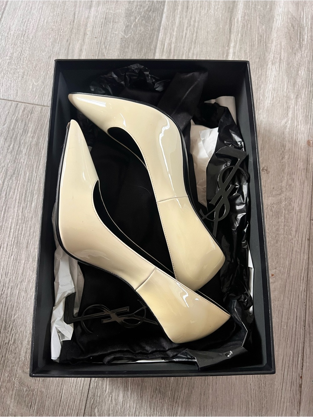 Saint Laurent Opium Patent logo pump - Picture 5 of 7